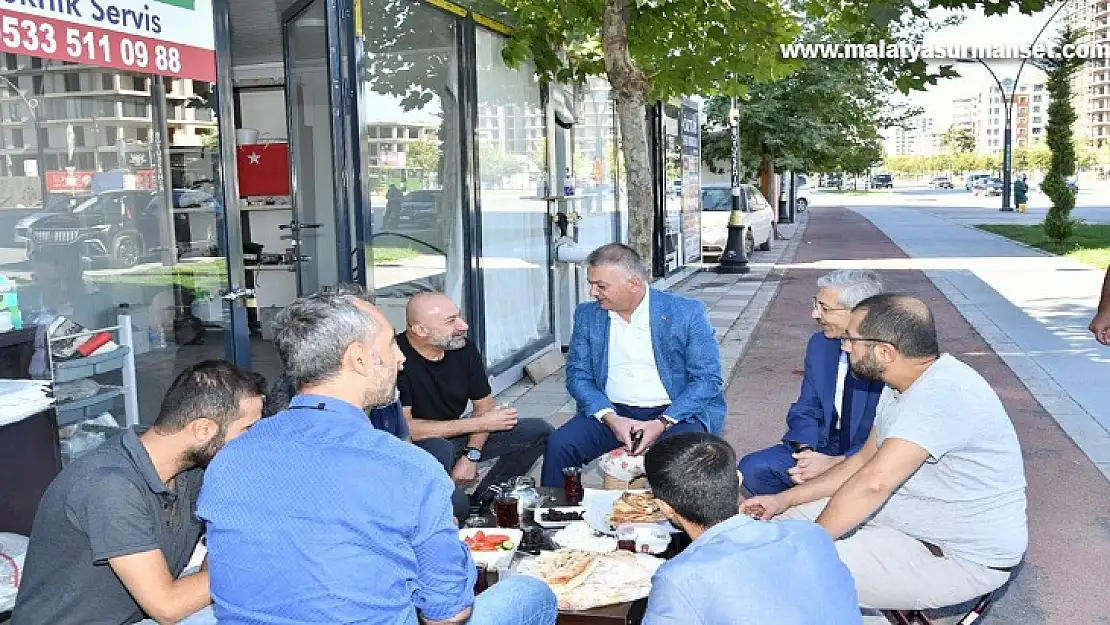 Tecde Esnafı Aşırı Hız Yapan Sürücülerden Dert Yandı