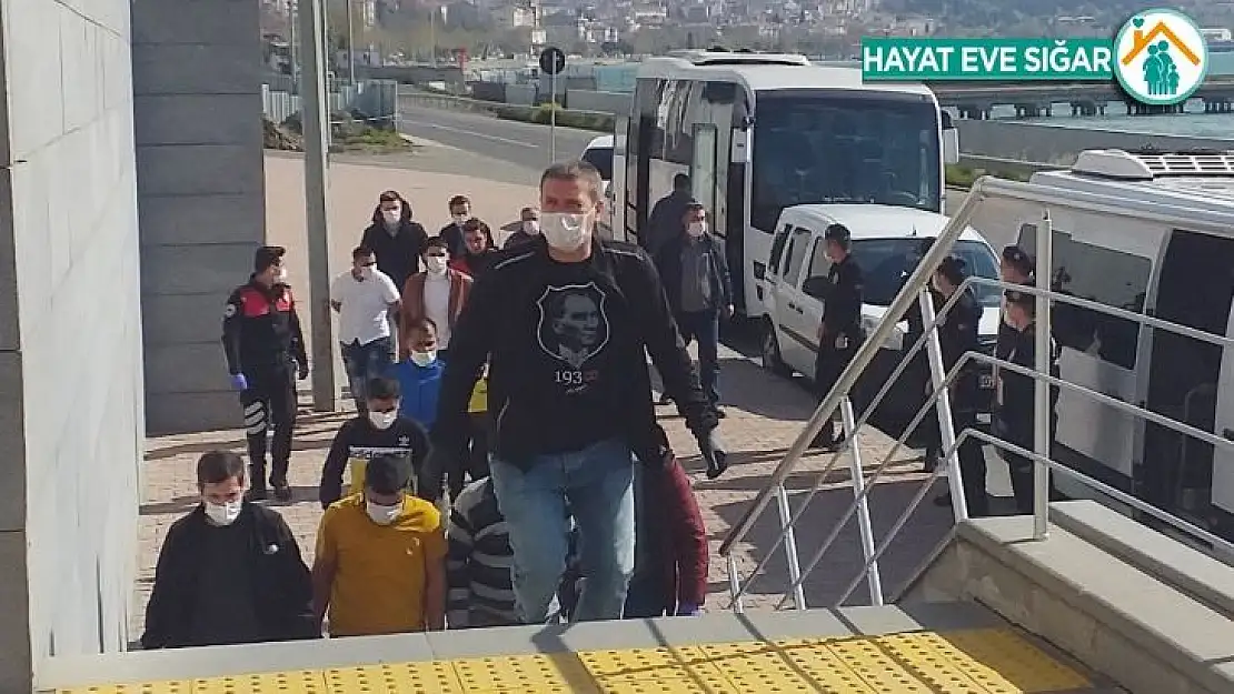 Tekirdağ'da 2 polisin yaralandığı silahlı çatışmaya ilişkin 16 kişi adliyeye sevk edildi