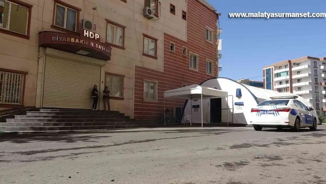 Terör mağduru Diyarbakırlı baba 8 yıldır oğlunun peşinde