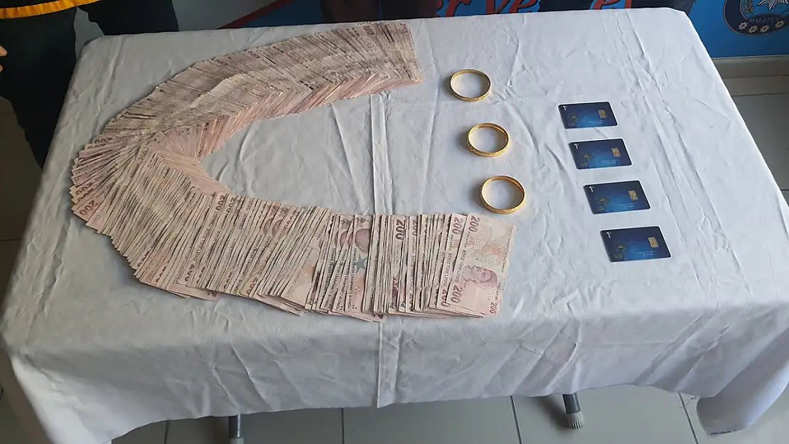 Terör Örgütü Korkusuyla 200 Bin TL Vermek Üzereydi Polis Yetişti