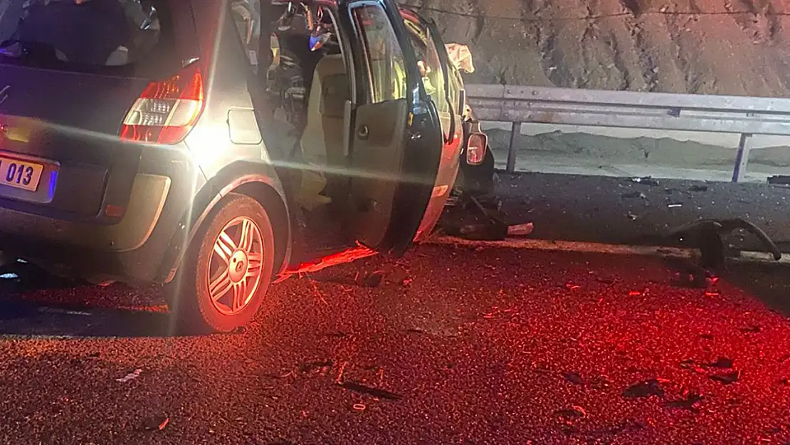 Ters Yönde Giden Sürücü Ölüm Saçtı 4 Can Gitti