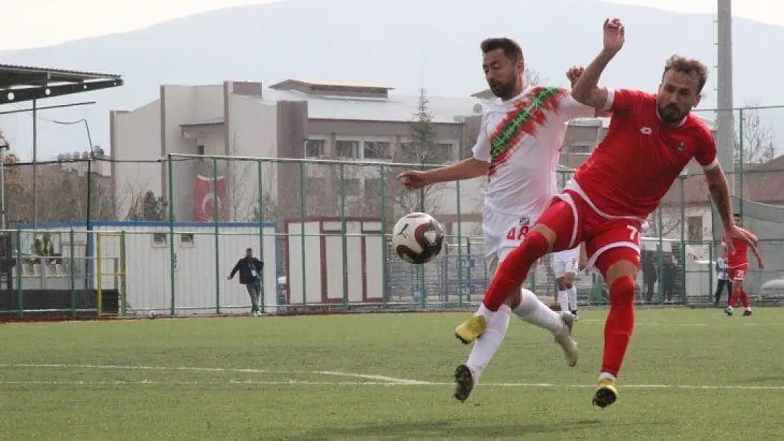 TFF 3. Lig: Elazığ Belediyespor: 0 - Karşıyaka: 0
