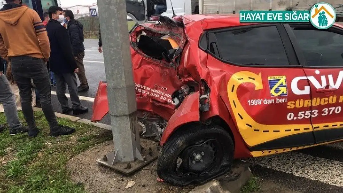 Tır sürücü adayının kullandığı araca çarptı: 4 yaralı