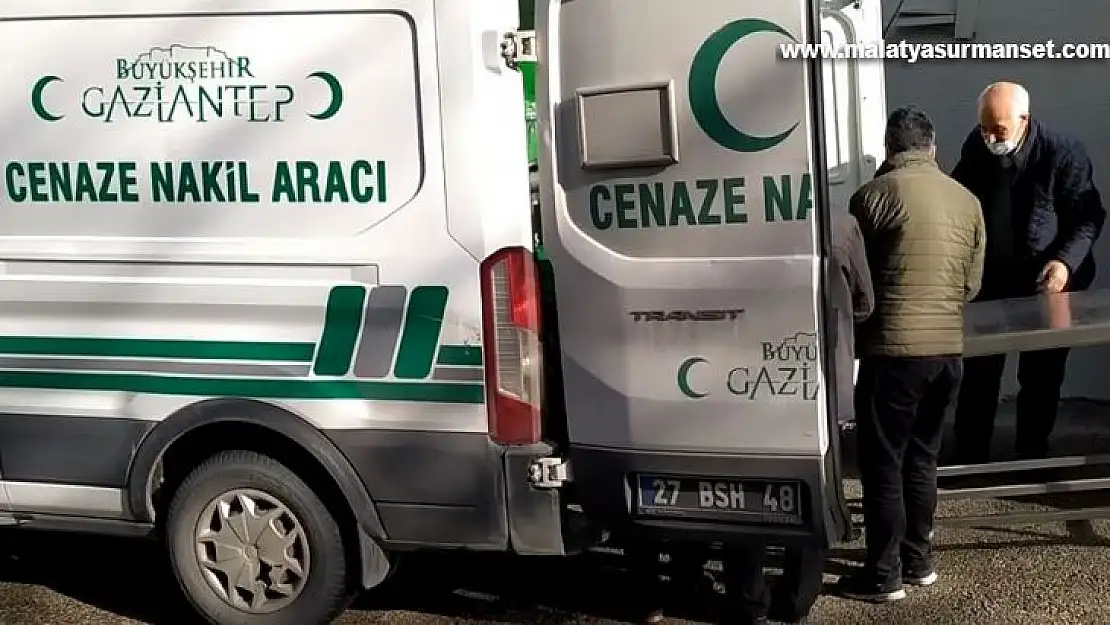 Tırın çarptığı genç hayatını kaybetti