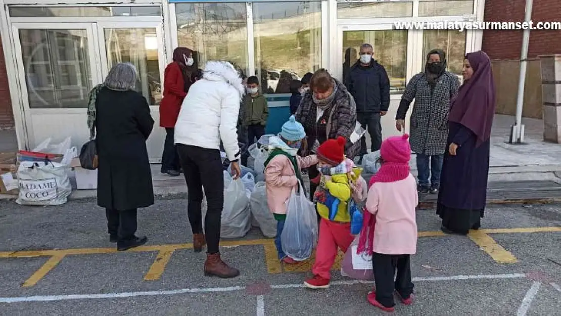 TKKD'den ihtiyaç sahibi öğrencilere giysi ve kırtasiye yardımı