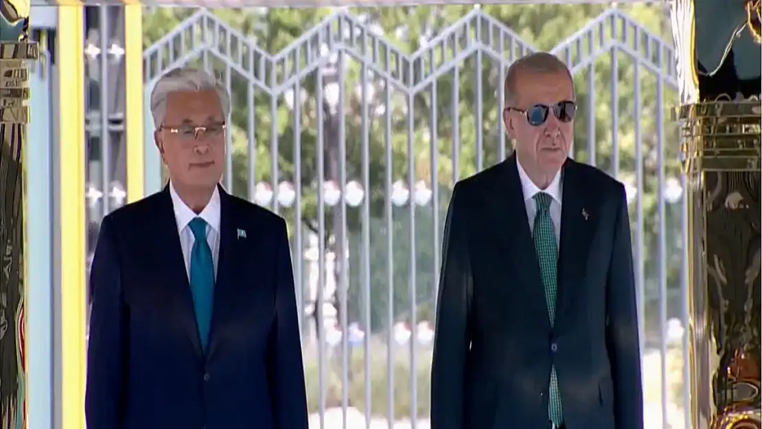 Tokayev Ankara'da resmi törenle karşılandı