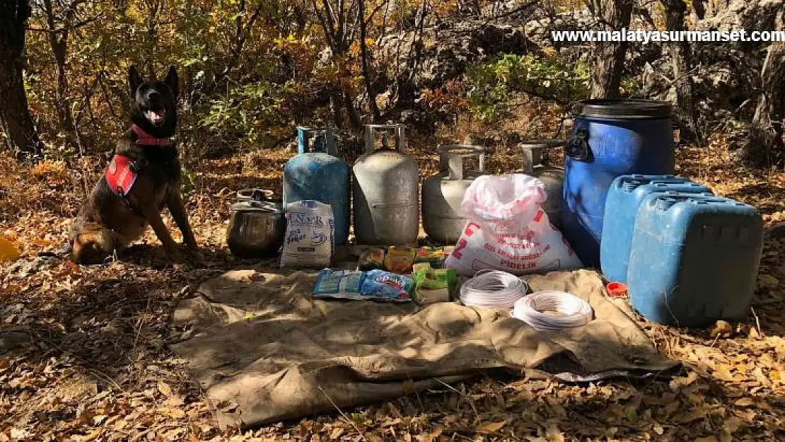 Toprağa gömülü patlayıcı ve yaşam malzemesi bulundu