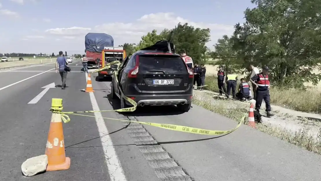 Trafik Kazasında 2 Kardeş Yaşamını Yitirdi