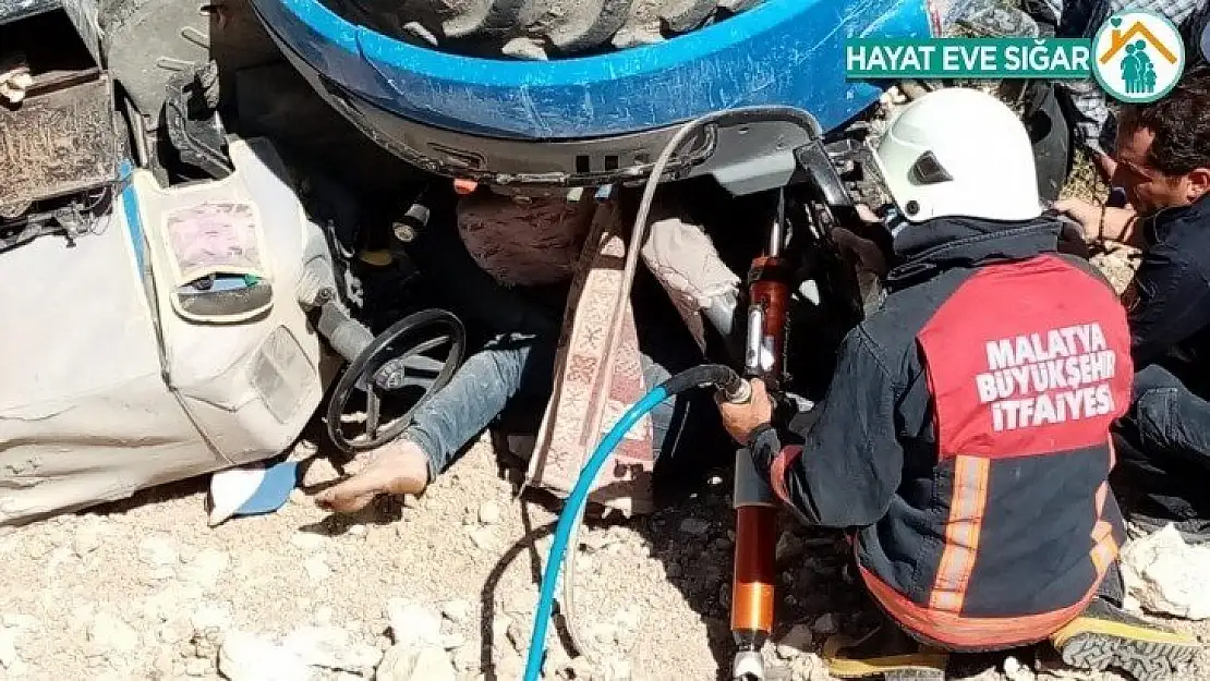 Traktörün altında kalan sürücü öldü