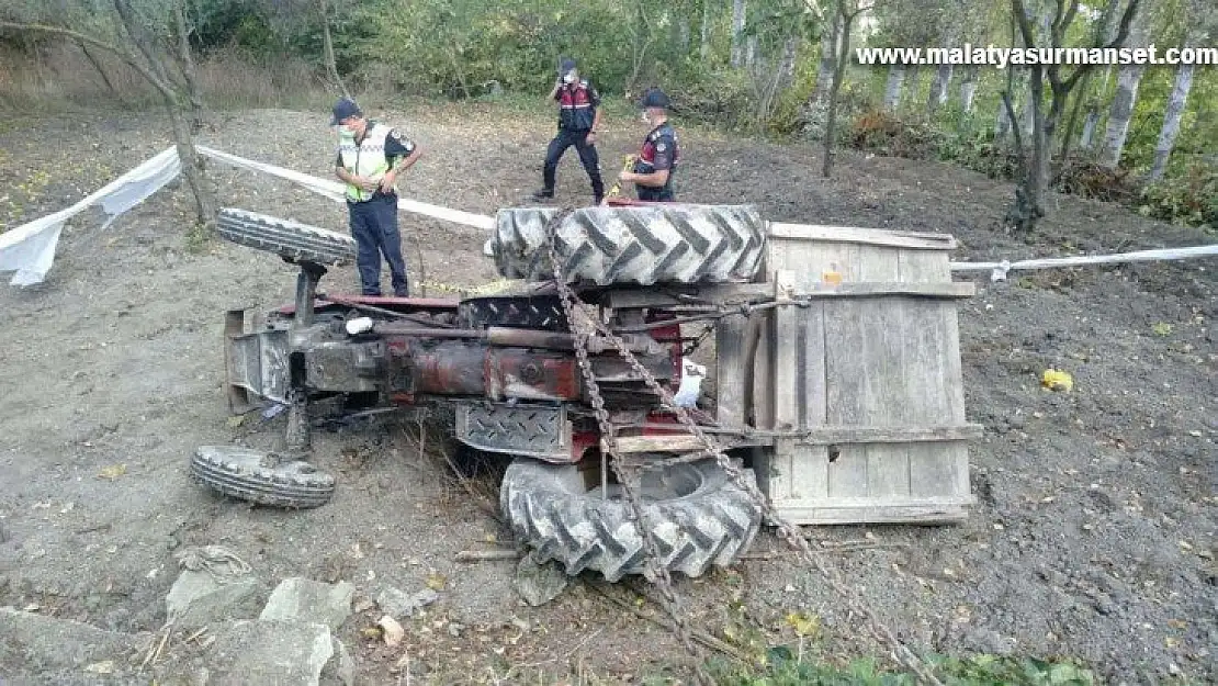 Traktörün altında kalan sürücü hayatını kaybetti