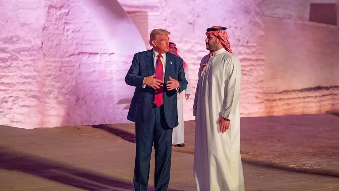 Trump'ın Suudi Arabistan Turu Stratejik Ortaklık mı Haraç mı?