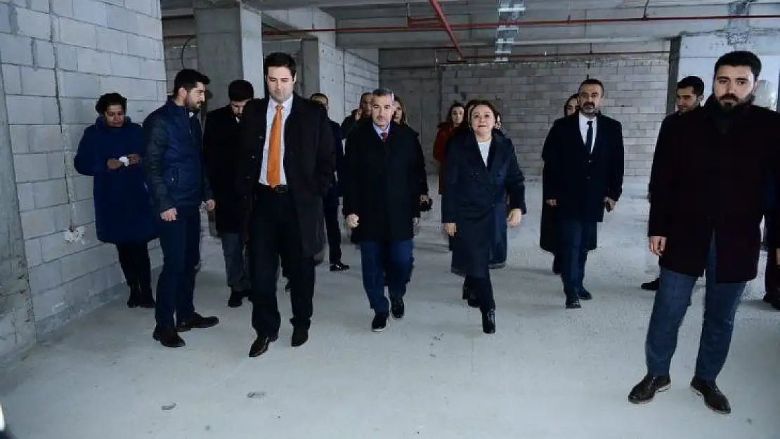 Turgut Özal Üniversitesi Beylerderesi kampüs inşaatı yükseliyor.