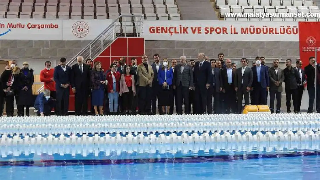 Türkiye'nin en büyük olimpik yüzme havuzu Gaziantep'te açıldı