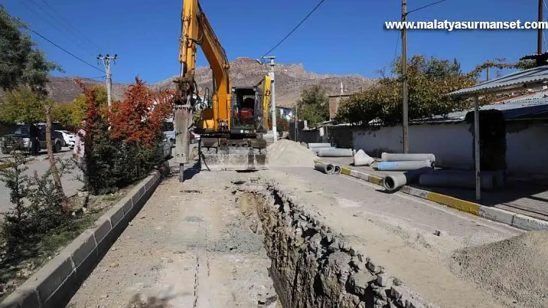 Tutşi, 9 bin 19 nüfus ve 2 bin 596 hanenin yararlanacağı projeyi denetledi