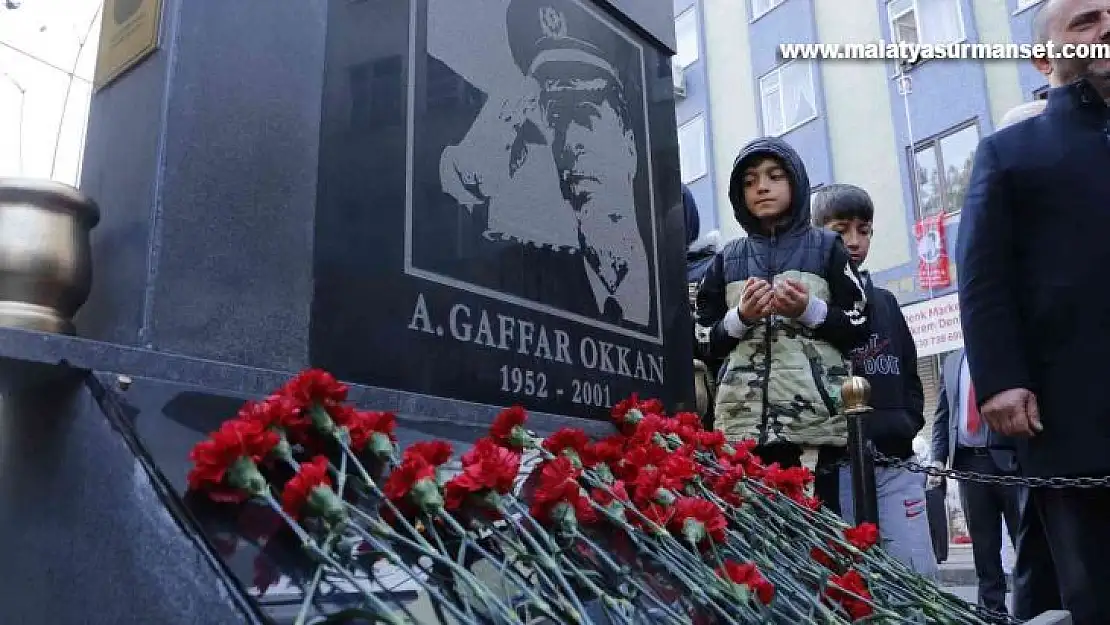 Uğradığı silahlı saldırı sonucu 22 yıl önce şehit edilen Ali Gaffar Okkan Diyarbakır'da anıldı