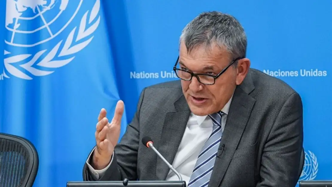 UNRWA  israil, Gazze dışındaki 6 bin yardım tırının girişini engelliyor