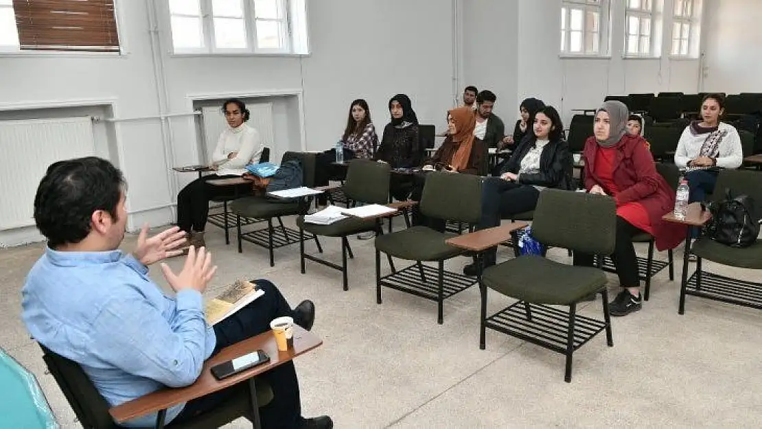 Usta kalemler genç yeteneklerle bir araya geliyor
