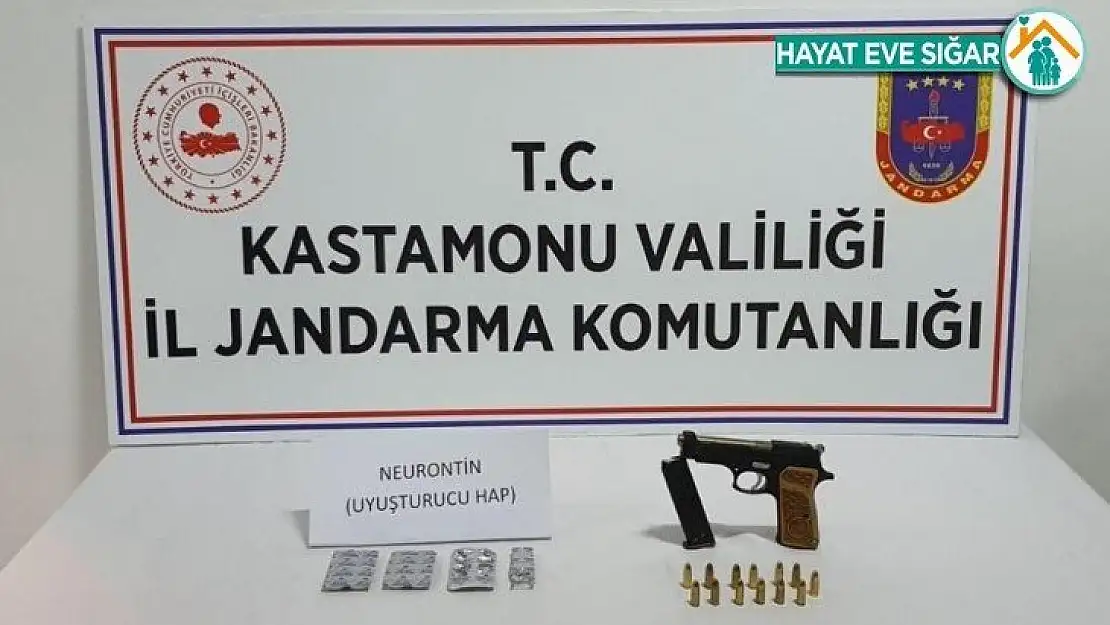 Uyuşturucu hap ile yakalanan 2 şüpheli gözaltına alındı