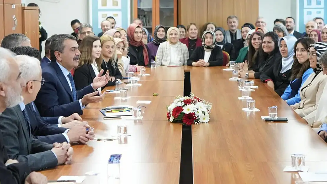 Uzman ve Başöğretmen Ünvanı İçin Tarihler Açıklandı