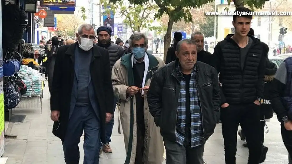 Vakaların düştüğü Elazığ'da vatandaşlardan 'kurallara uyalım' çağrısı