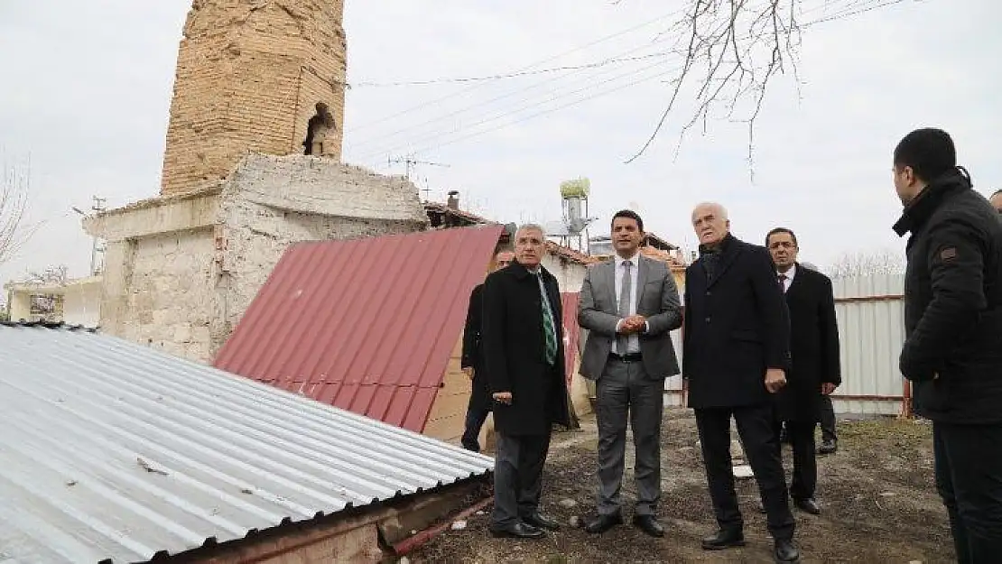 Vakıflar Genel Müdürü Ersoy, zarar gören eserleri inceledi