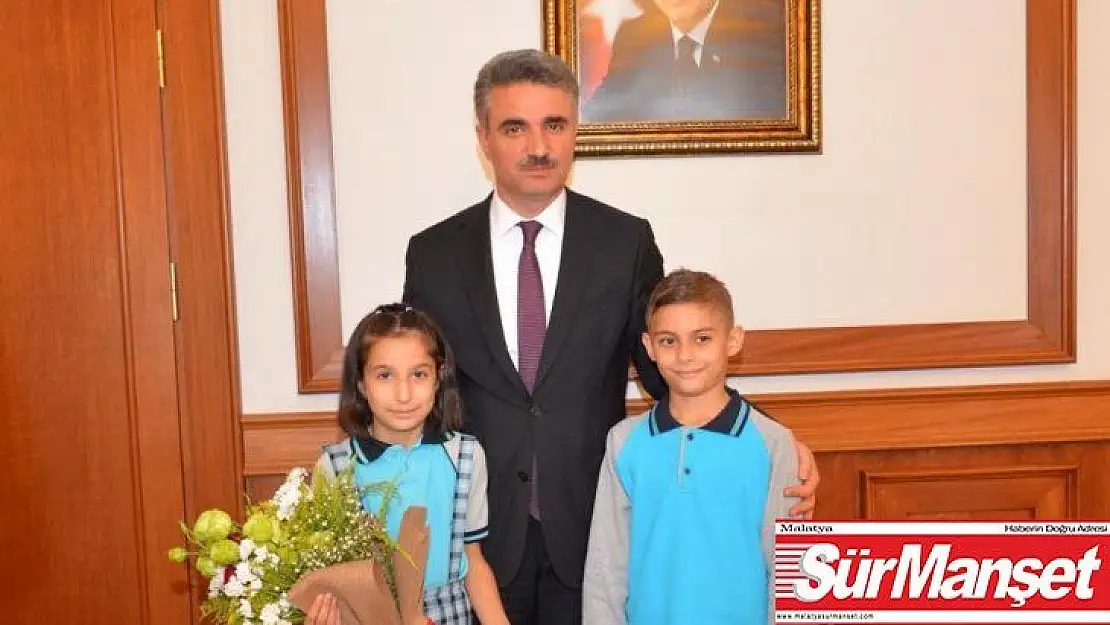 Vali Baruş, öğrencileri makamında kabul etti