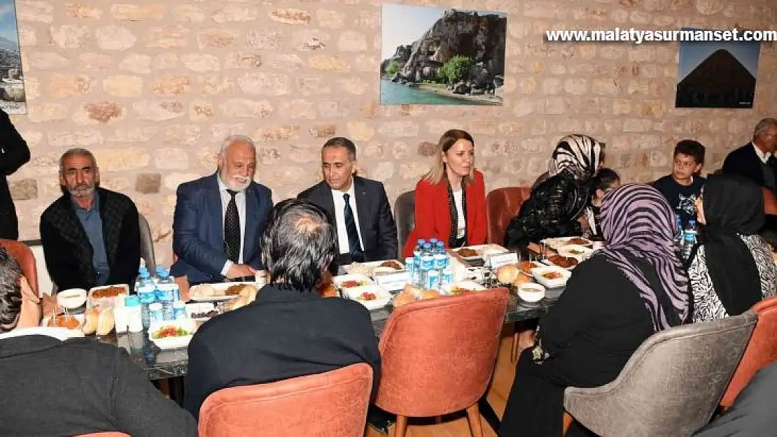 Vali Çuhadar, iftarda şehit aileleri ve gazileri ağırladı