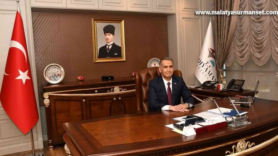 Vali Çuhadar'ın İstiklal Marşı'nın Kabulü ve Mehmet Akif Ersoy'u Anma Günü mesajı