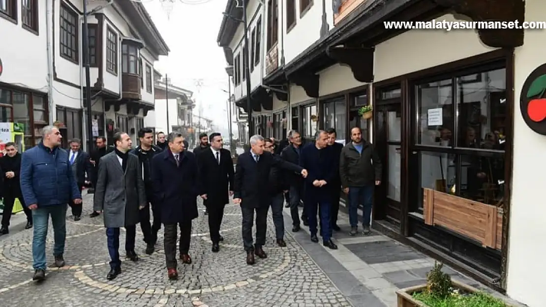 Vali Şahin'den Yeşilyurt'daki tarih ve kültür hizmetlerine tam not