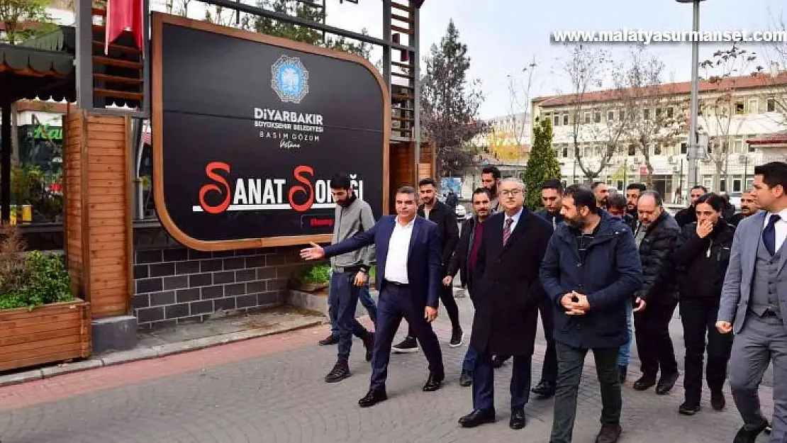 Vali Su, Sanat Sokağı esnafının taleplerini dinledi