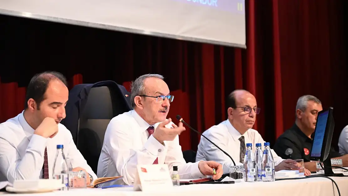 Vali Yavuz'dan Muhtarlara Net Mesaj Doğrudan Bana Ulaşabilirsiniz