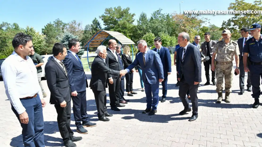 Vali Yazıcı İlçe Ziyaretlerine Devam Ediyor