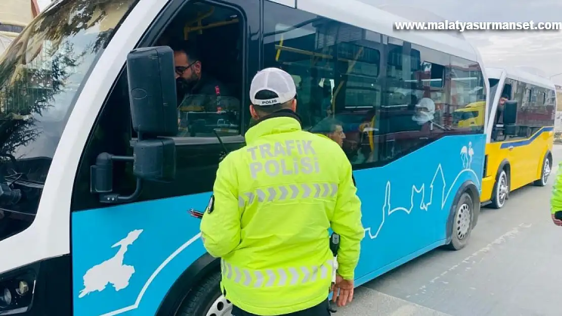 Van'da 20 araç trafikten men edildi