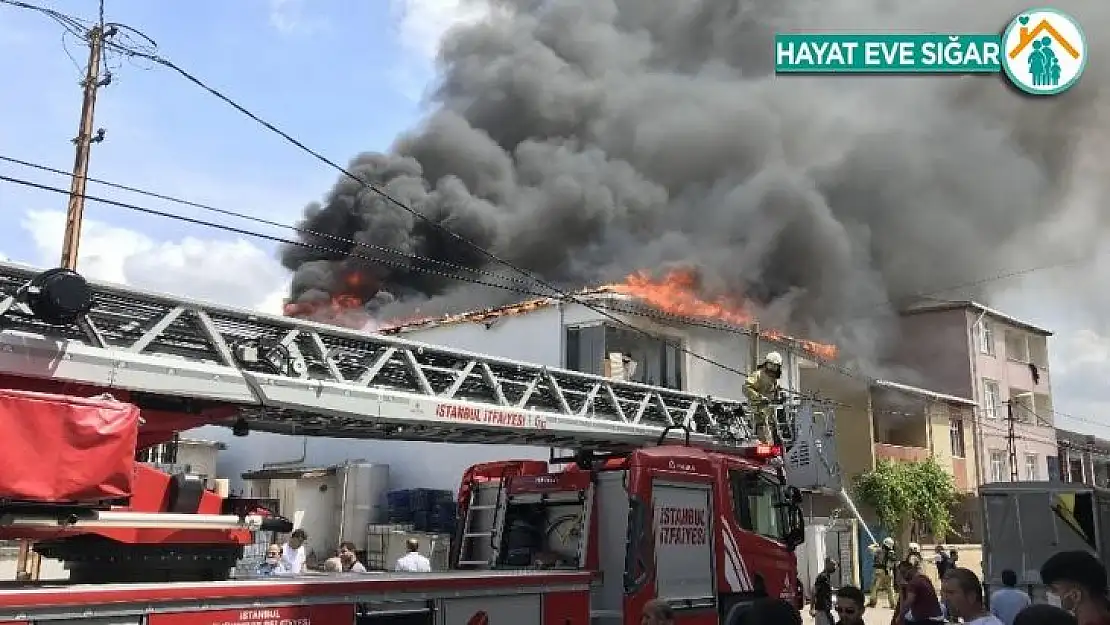 Vatandaşlar yanan evlerini gözyaşları içerisinde izledi