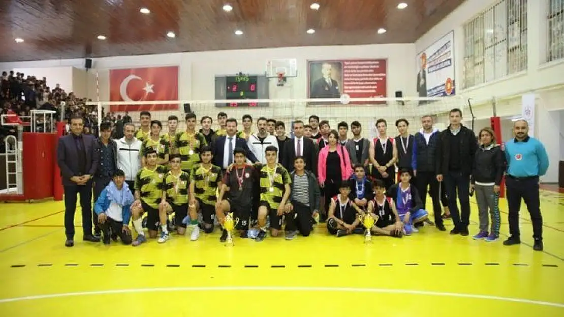 Voleybolda şampiyonlar belli oldu