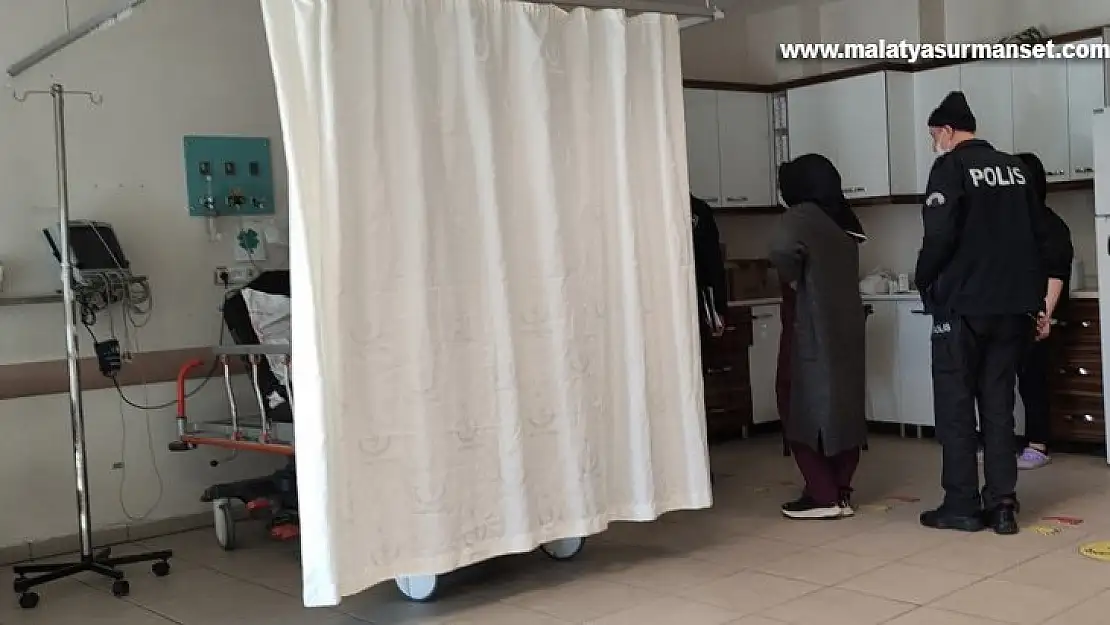 Yakmak istediği soba parlayınca hastanelik oldu