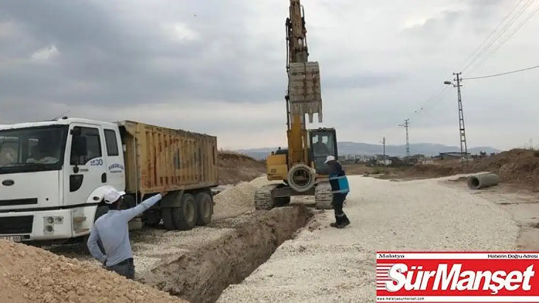 Yapımı süren millet caddesinde altyapı çalışması