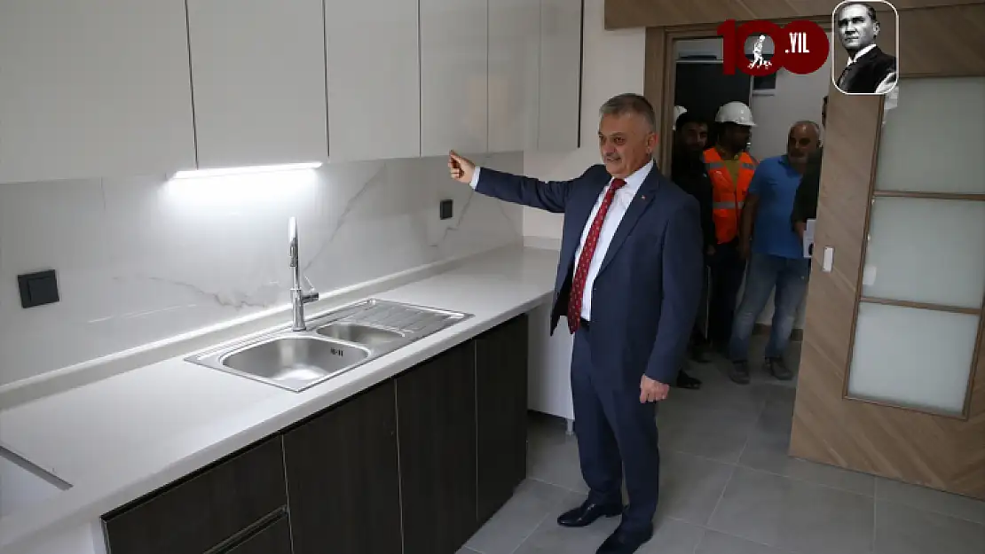 Yapımı tamamlanan deprem konutları teslimata hazırlanıyor