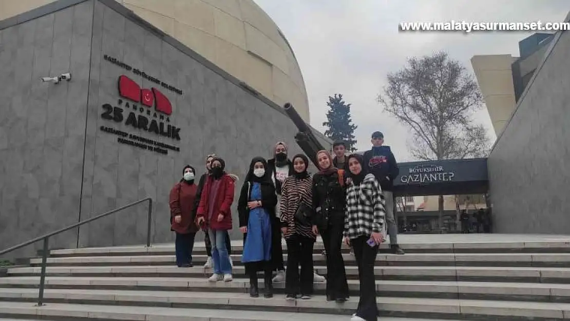 Yazıkonak Belediyesi öğrencileri 25 Aralık Panorama Müzesine götürdü