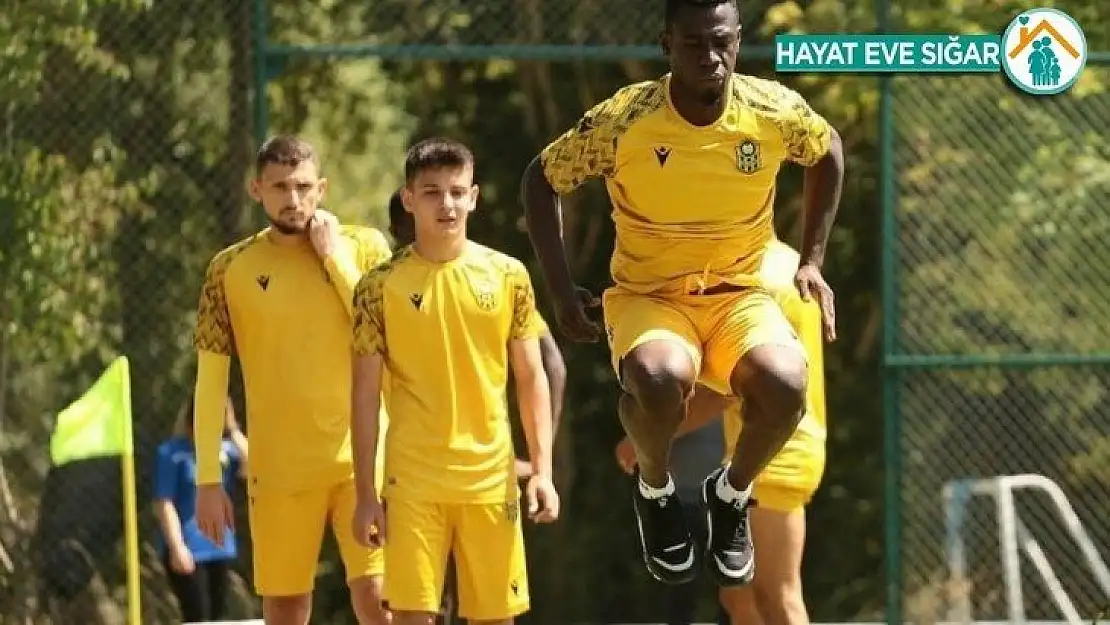 Yeni Malatyaspor 6 takviye yaparken, 7 futbolcuyla da yollarını ayırdı