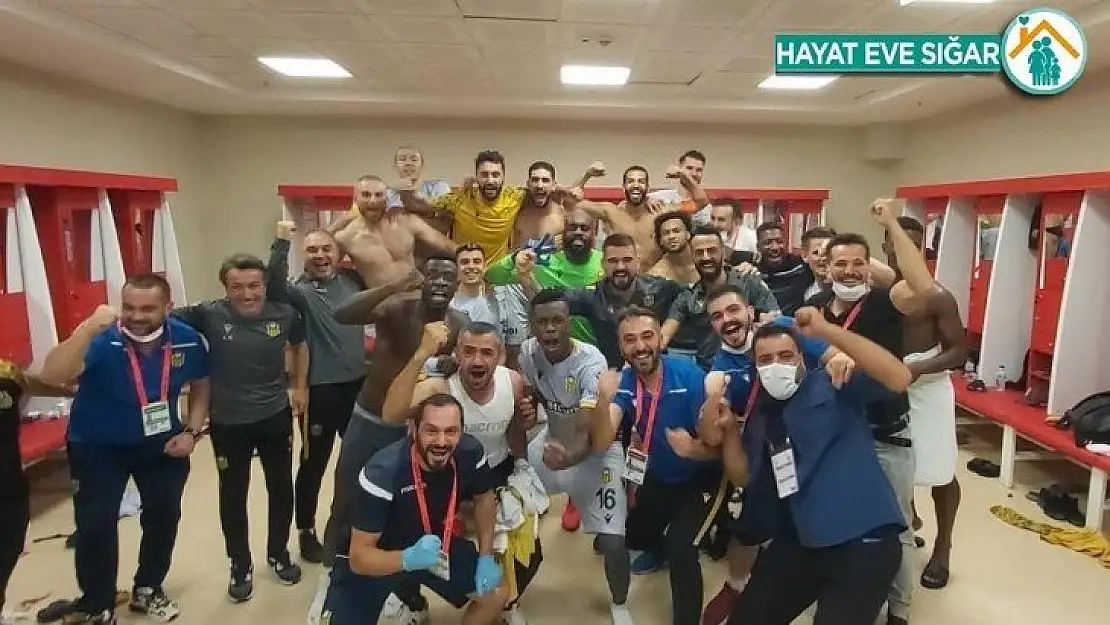 Yeni Malatyaspor'da 9 futbolcunun sözleşmesi sona erdi