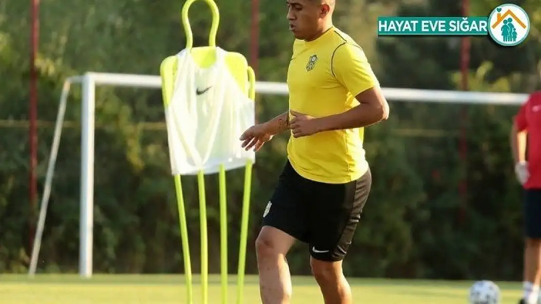 Yeni Malatyaspor'da Cueva kısa sürede takımın vazgeçilmezi oldu