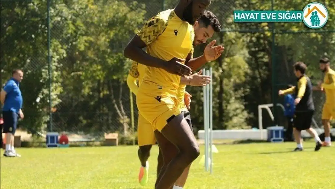 Yeni Malatyaspor'da Zugui ve Hafez Bolu kampında