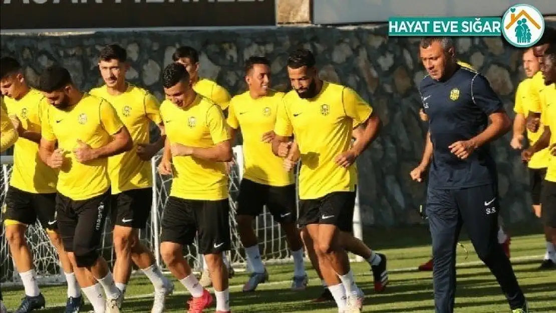 Yeni Malatyaspor transferde 9 ismi kadrosuna kattı