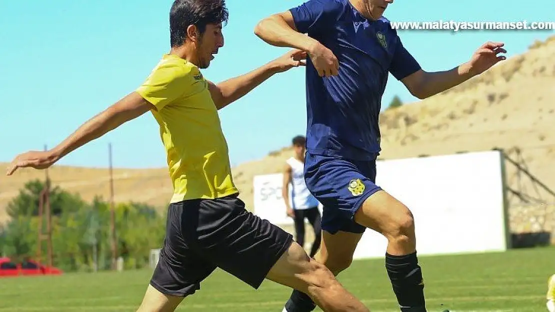 Yeni Malatyaspor, U19 Takımı ile hazırlık maçı oynadı