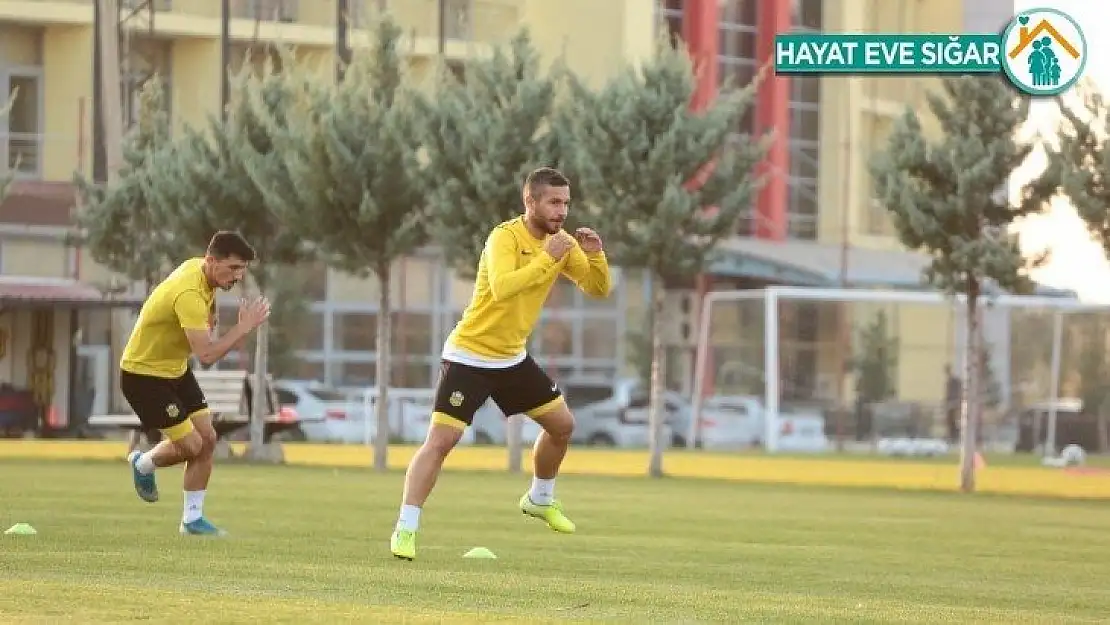 Yeni Malatyaspor'un 3 oyuncusu sakatlandı