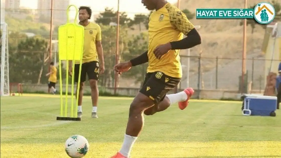 Yeni Malatyaspor'un genç yeteneği Youssouf performansıyla dikkat çekiyor