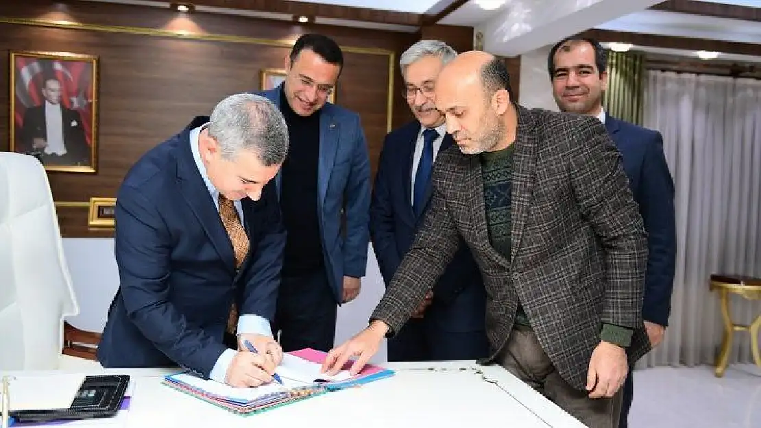 Yeşilyurt Belediyesi'nde toplu sözleşme imzaladı
