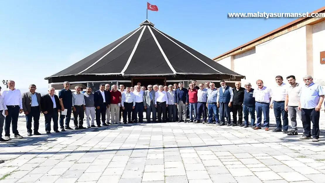 Yeşilyurt Belediyesinden' Muhtarlarla İstişare' Toplantısı