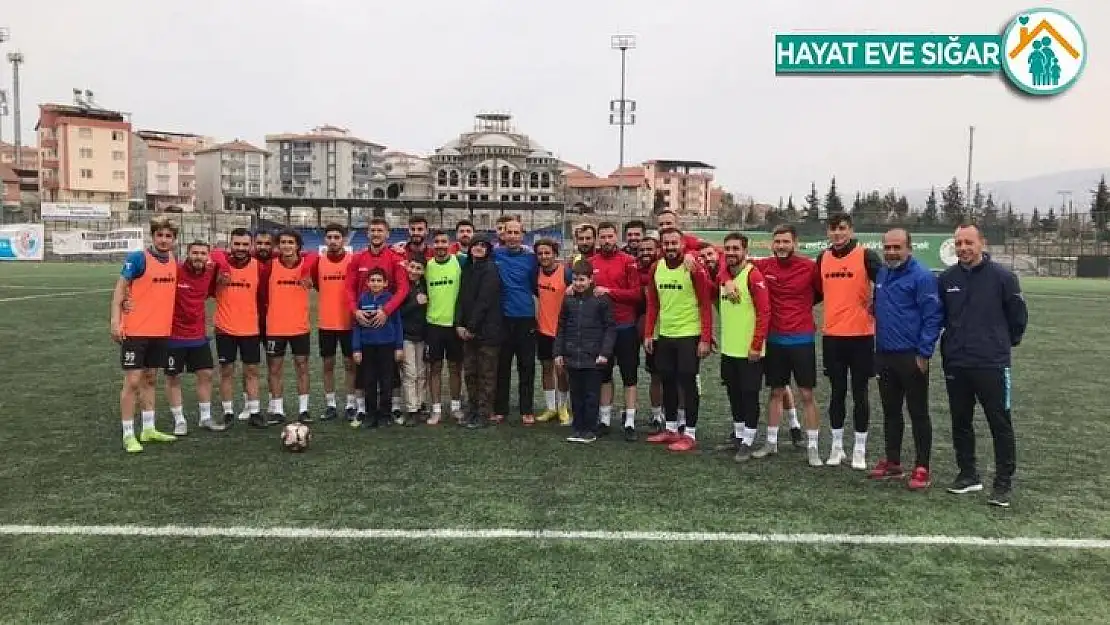 Yeşilyurt Belediyespor kampa giriyor